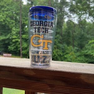 GaTech insulated tumbler with lid. 16 oz. Brand new never used